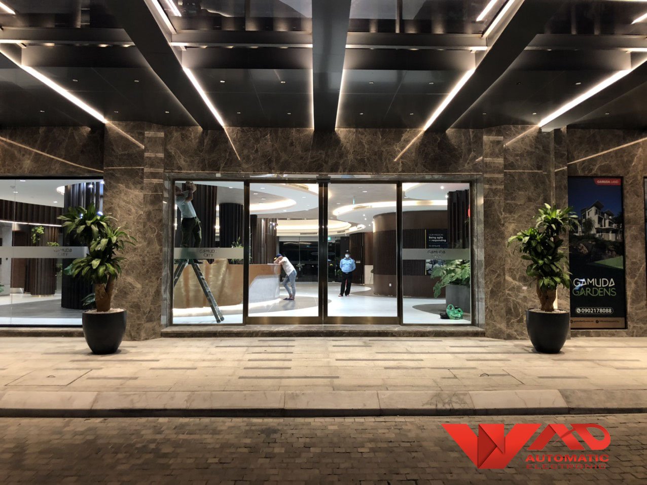 Cửa Trượt Tự Động Hà Nội – Giải Pháp Hiện Đại, Bền Bỉ Từ Thương Hiệu WAD