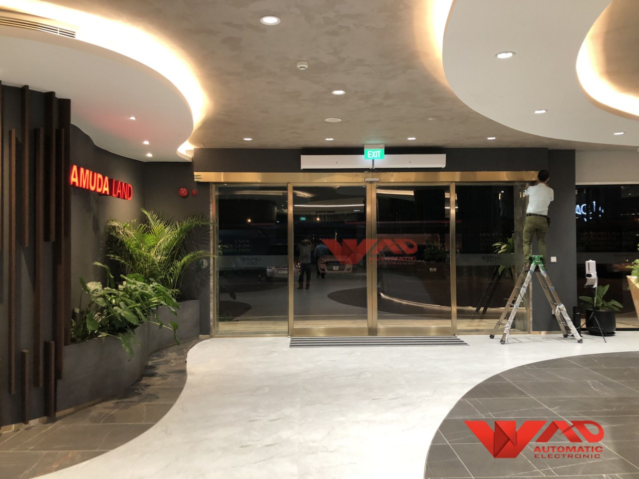 Cửa Trượt Tự Động Hà Nội – Giải Pháp Hiện Đại, Bền Bỉ Từ Thương Hiệu WAD